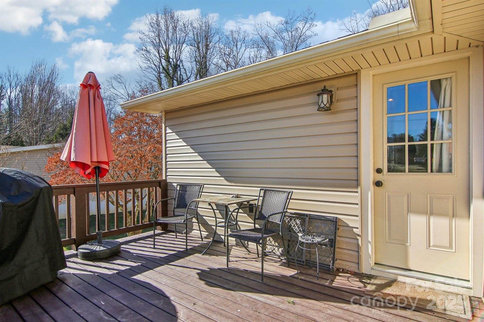 388 Fenway Circle, East Flat Rock, NC 28726