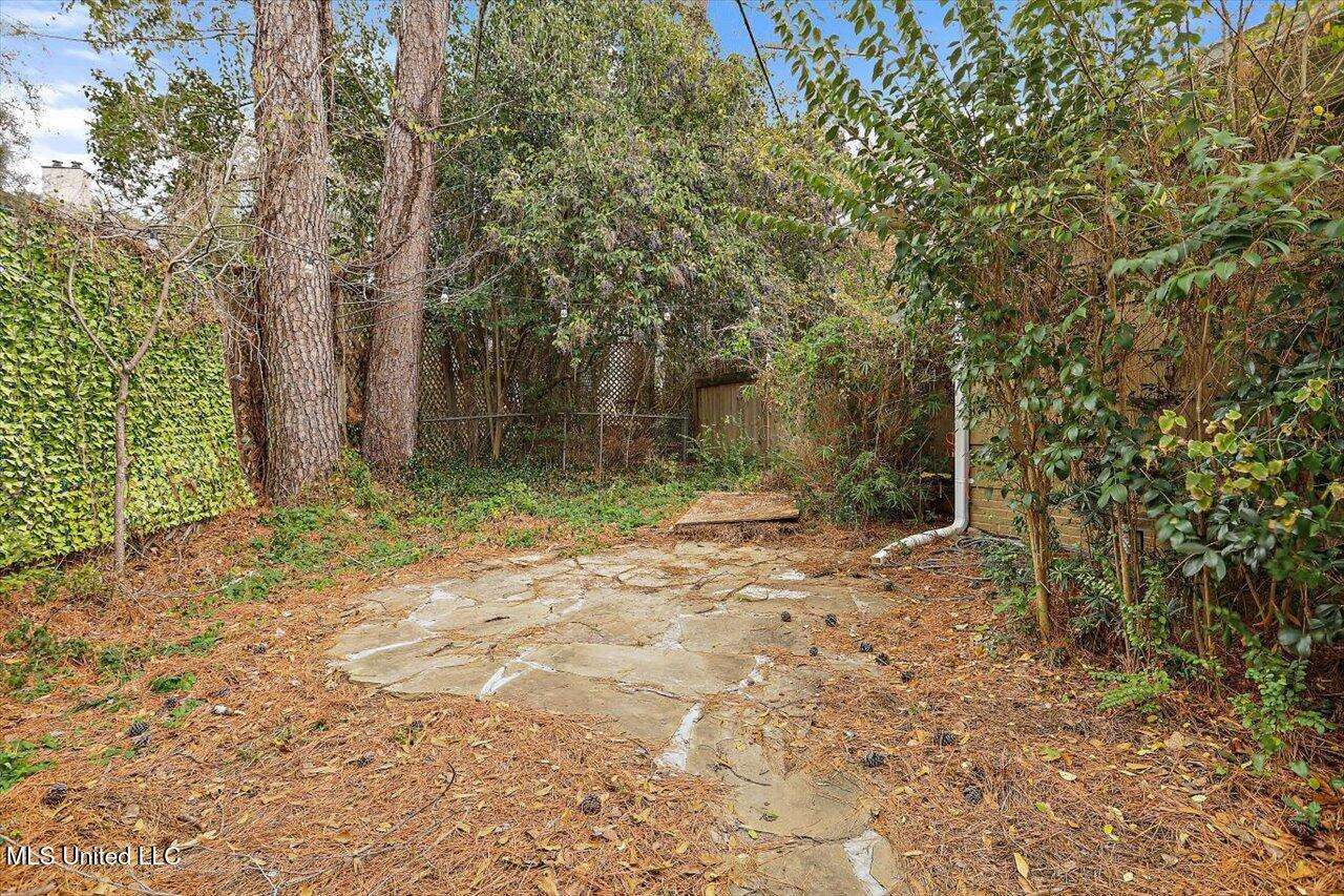 1354 Simwood Place, Jackson, MS 39211