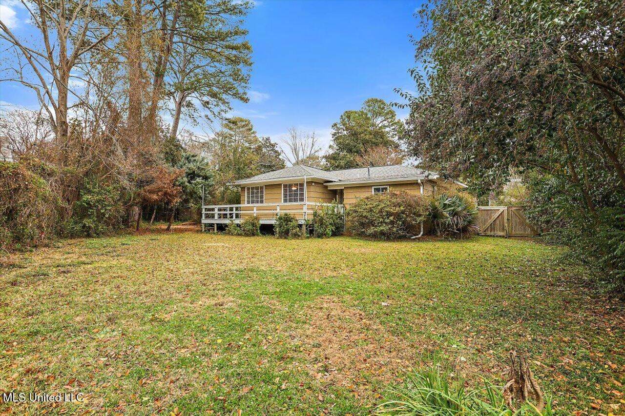 1354 Simwood Place, Jackson, MS 39211