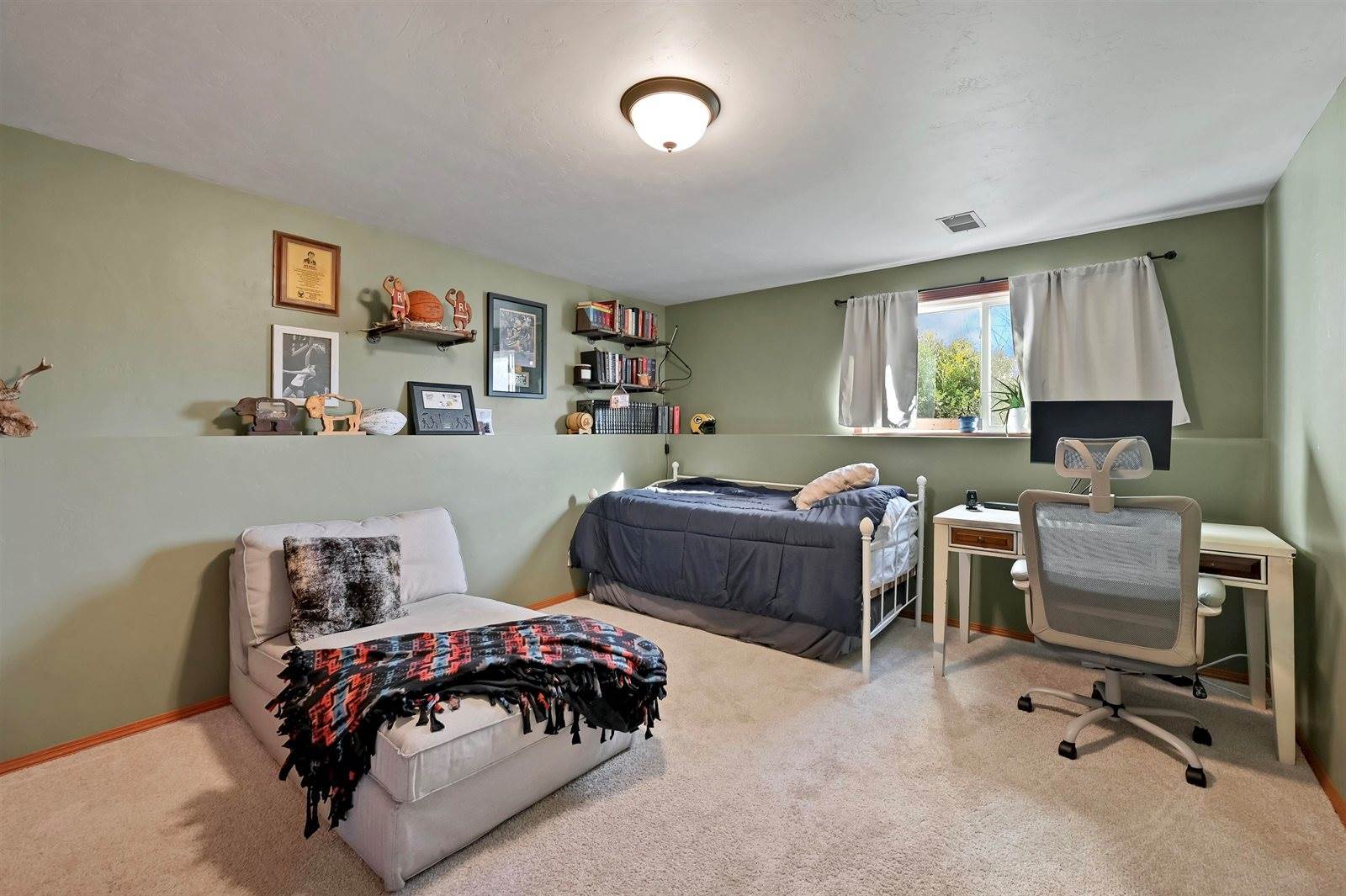 8191 Camber Lane, Pulaski, WI 54162