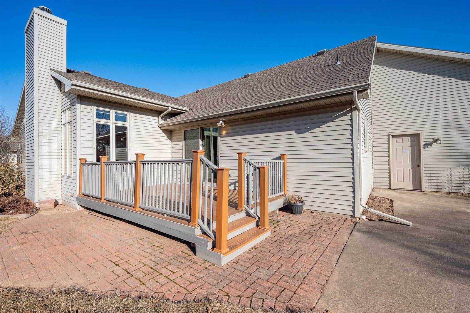 1620 Tiffany Court, De Pere, WI 54115