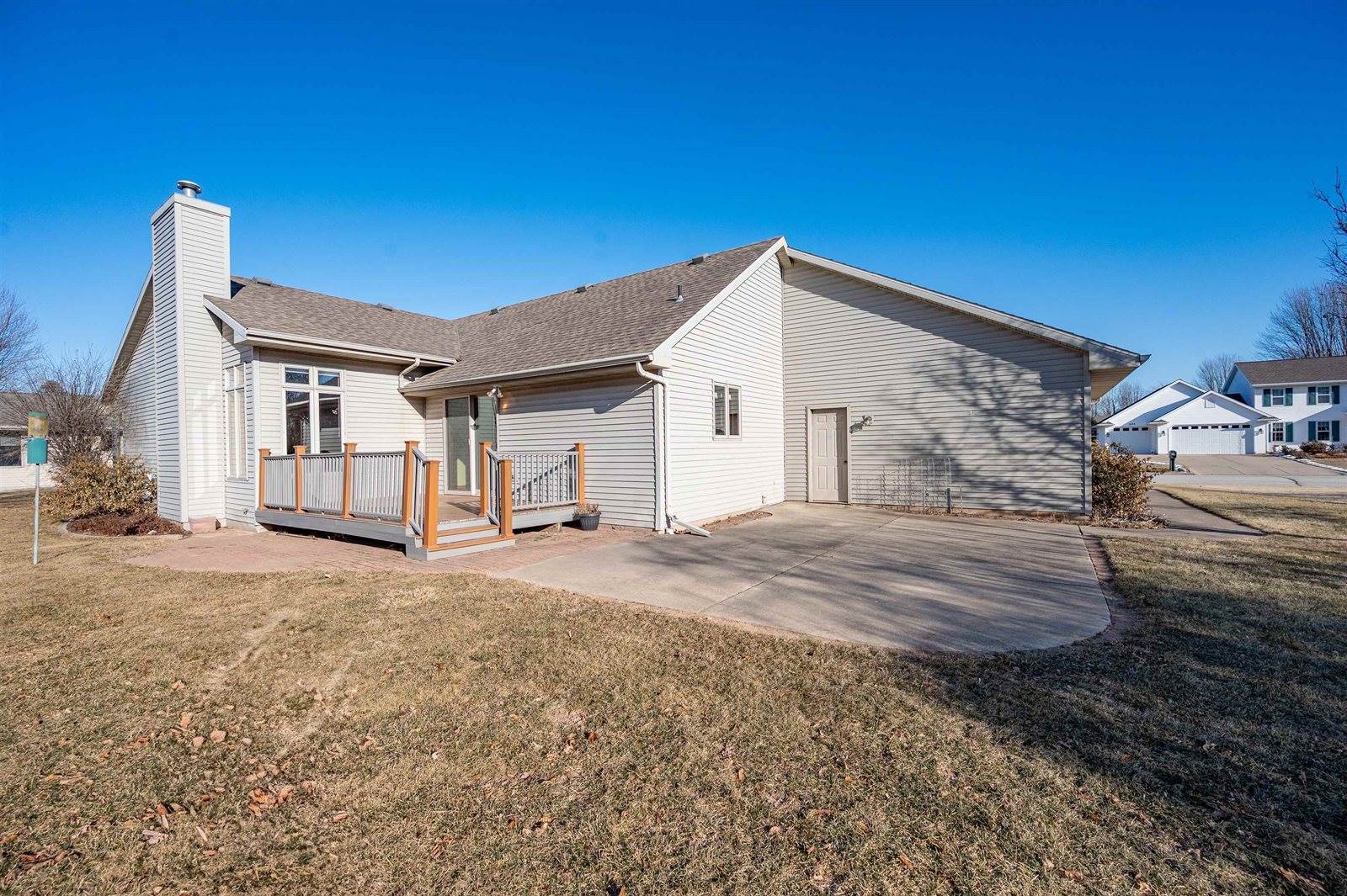 1620 Tiffany Court, De Pere, WI 54115