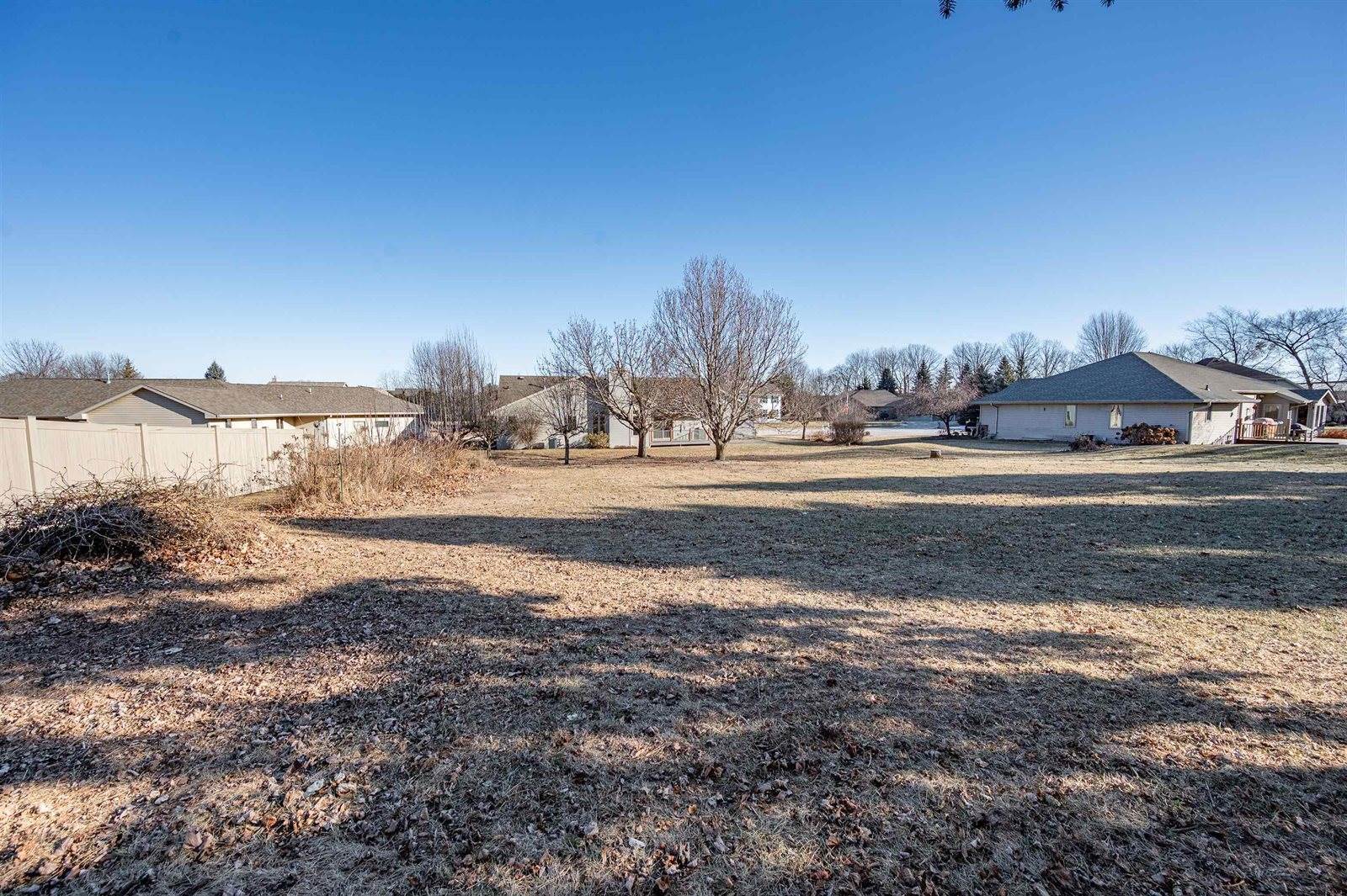 1620 Tiffany Court, De Pere, WI 54115