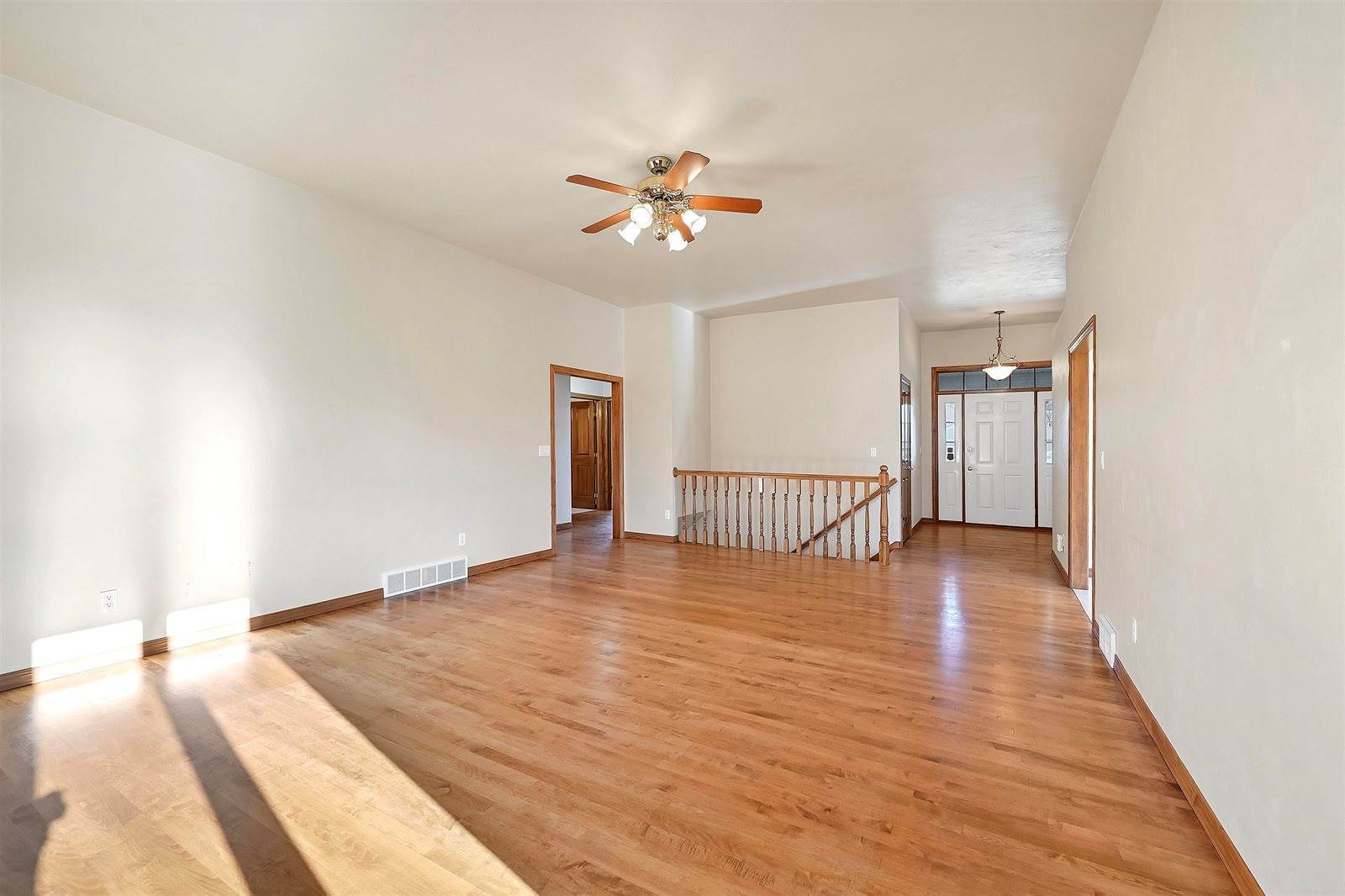 1620 Tiffany Court, De Pere, WI 54115