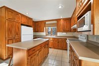 1620 Tiffany Court, De Pere, WI 54115