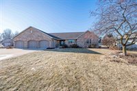 1620 Tiffany Court, De Pere, WI 54115