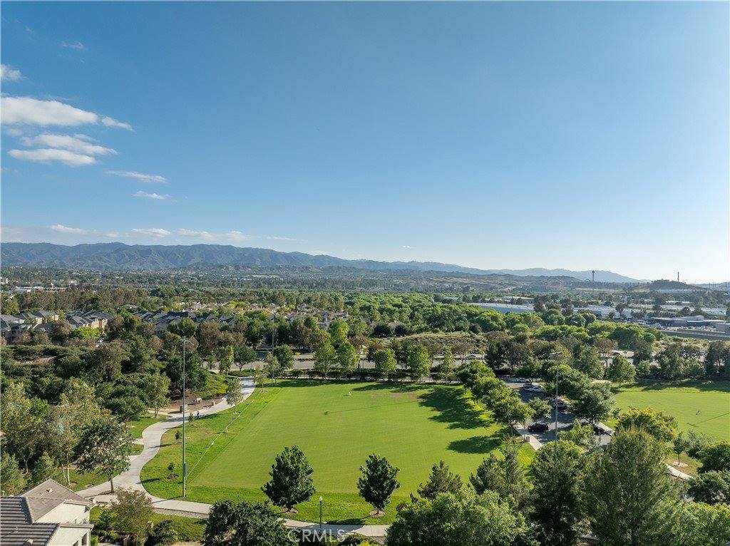 24096 Avocado Lane, Valencia, CA 91354