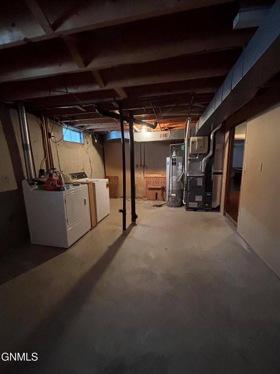 328 20th Street East, Williston, ND 58801