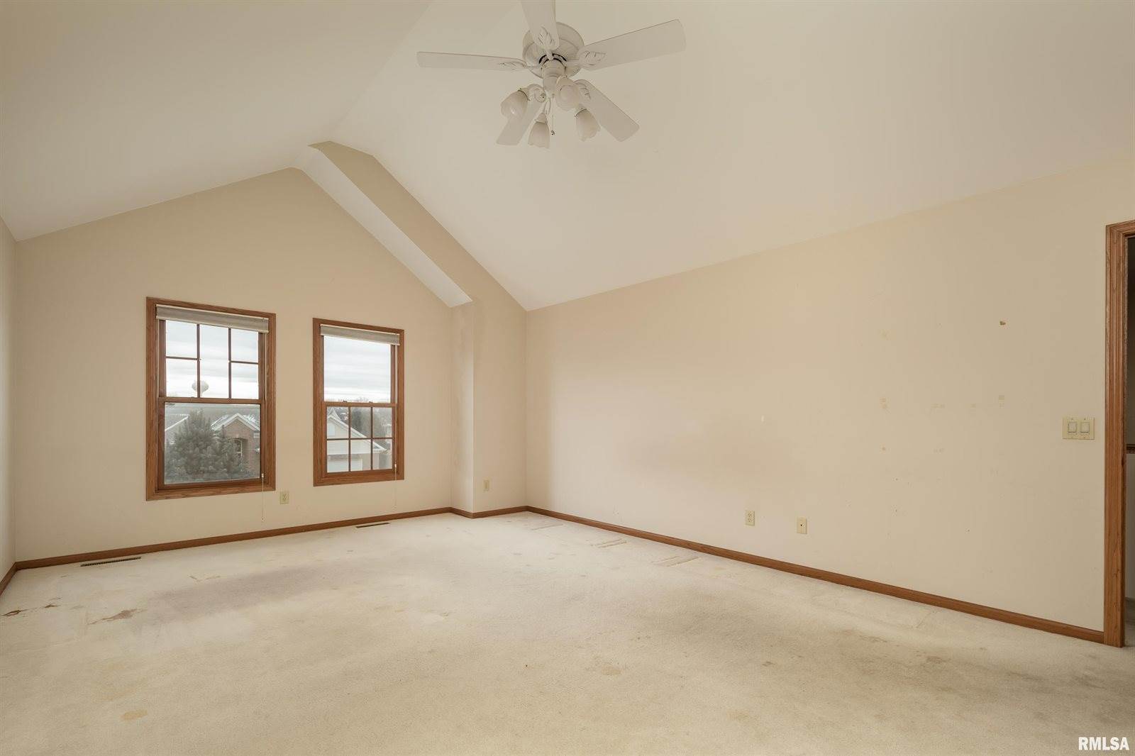 1600 East 5TH Street, Coal Valley, IL 61240