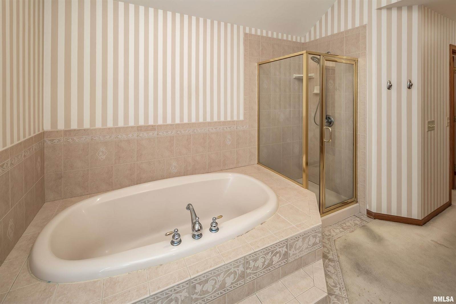 1600 East 5TH Street, Coal Valley, IL 61240