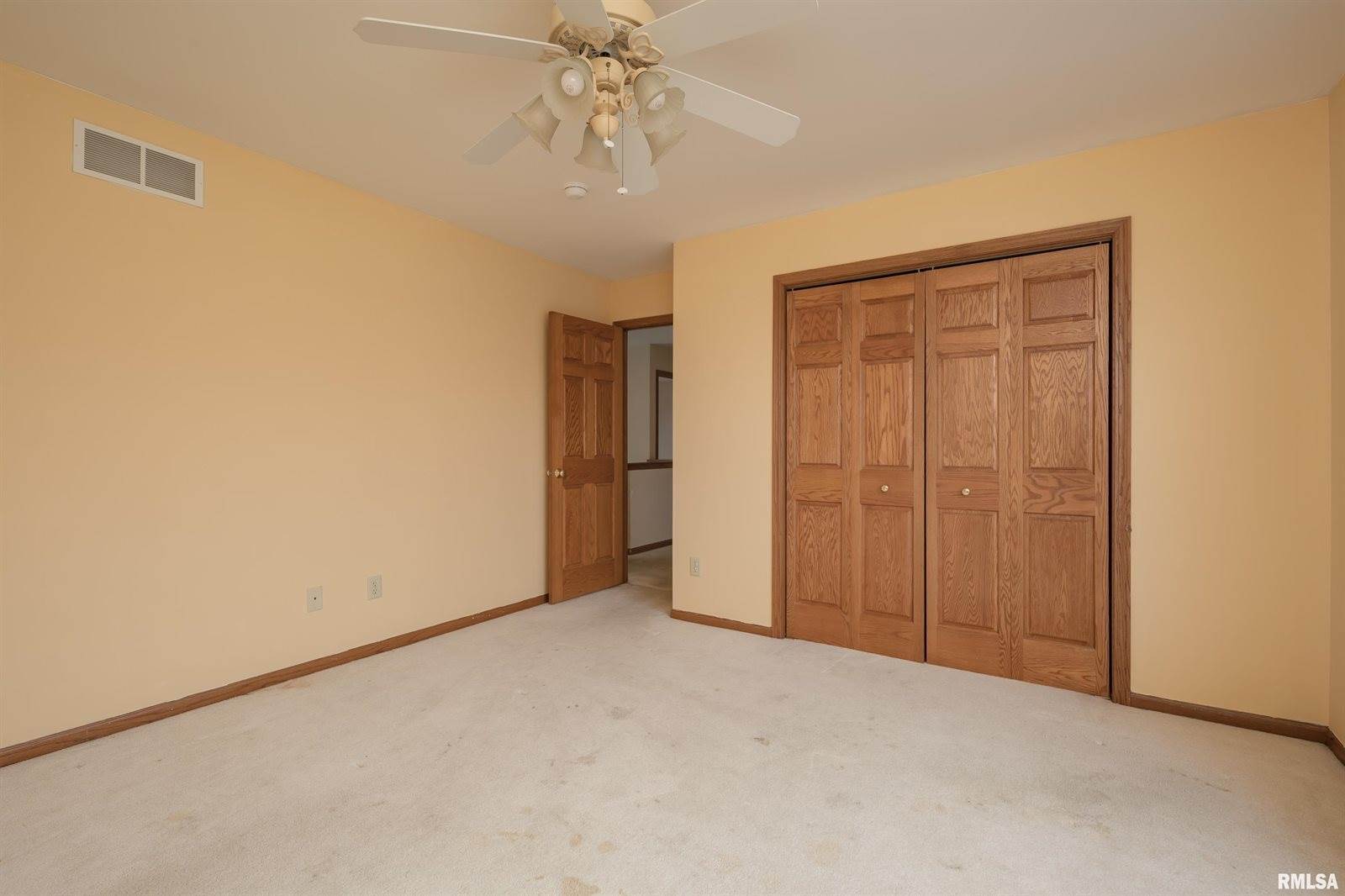 1600 East 5TH Street, Coal Valley, IL 61240