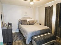 251 Palm Cir W 108, Pembroke Pines, FL 33025