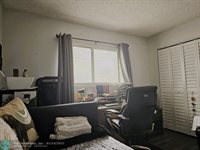 251 Palm Cir W 108, Pembroke Pines, FL 33025