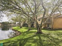 251 Palm Cir W 108, Pembroke Pines, FL 33025