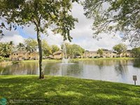 251 Palm Cir W 108, Pembroke Pines, FL 33025