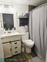 251 Palm Cir W 108, Pembroke Pines, FL 33025