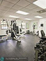 251 Palm Cir W 108, Pembroke Pines, FL 33025