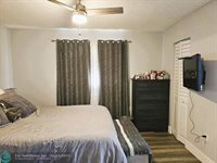251 Palm Cir W 108, Pembroke Pines, FL 33025