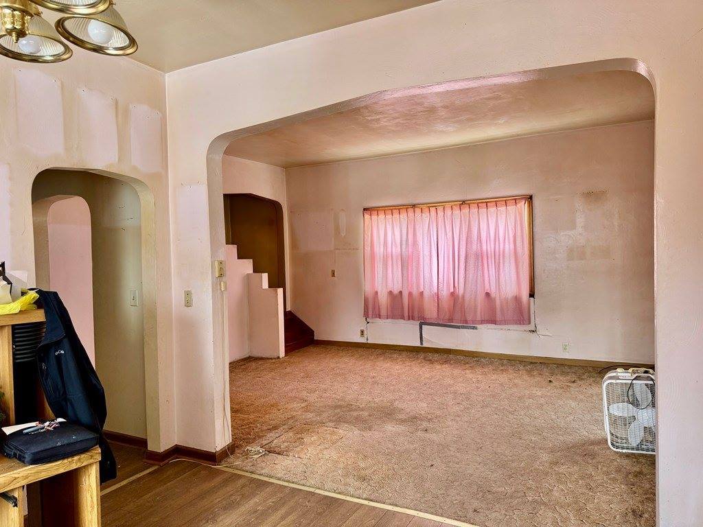 133 Phillips Ct, Loudonville, OH 44842