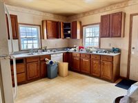 133 Phillips Ct, Loudonville, OH 44842