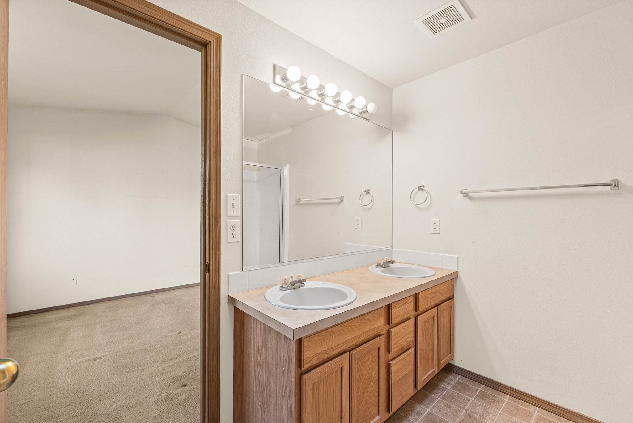 6721 132nd Street E, Puyallup, WA 98373