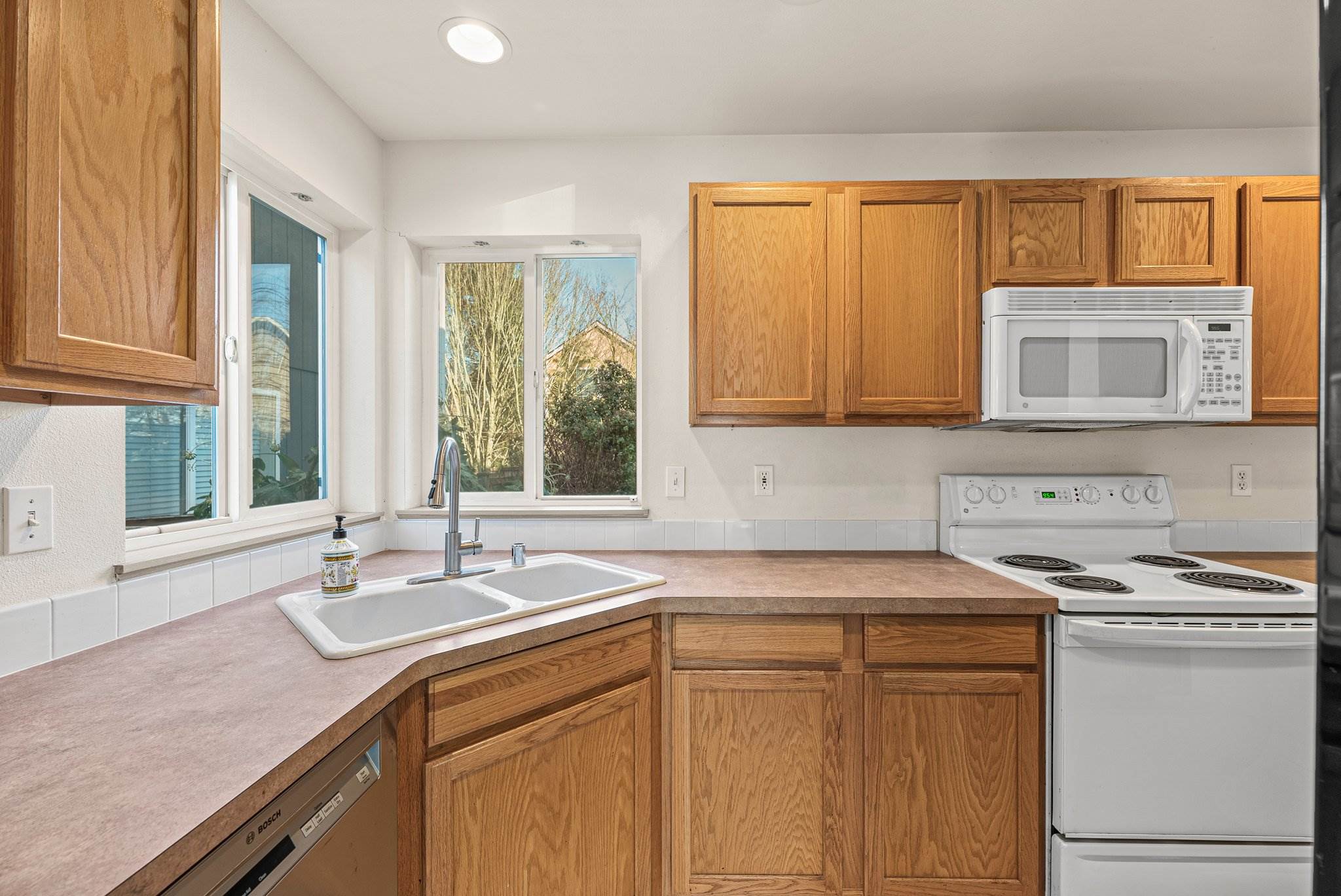 6721 132nd Street E, Puyallup, WA 98373