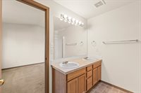 6721 132nd Street E, Puyallup, WA 98373