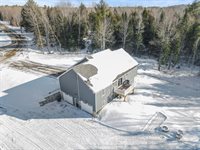 94 St Louis Avenue, Hermon, ME 04401