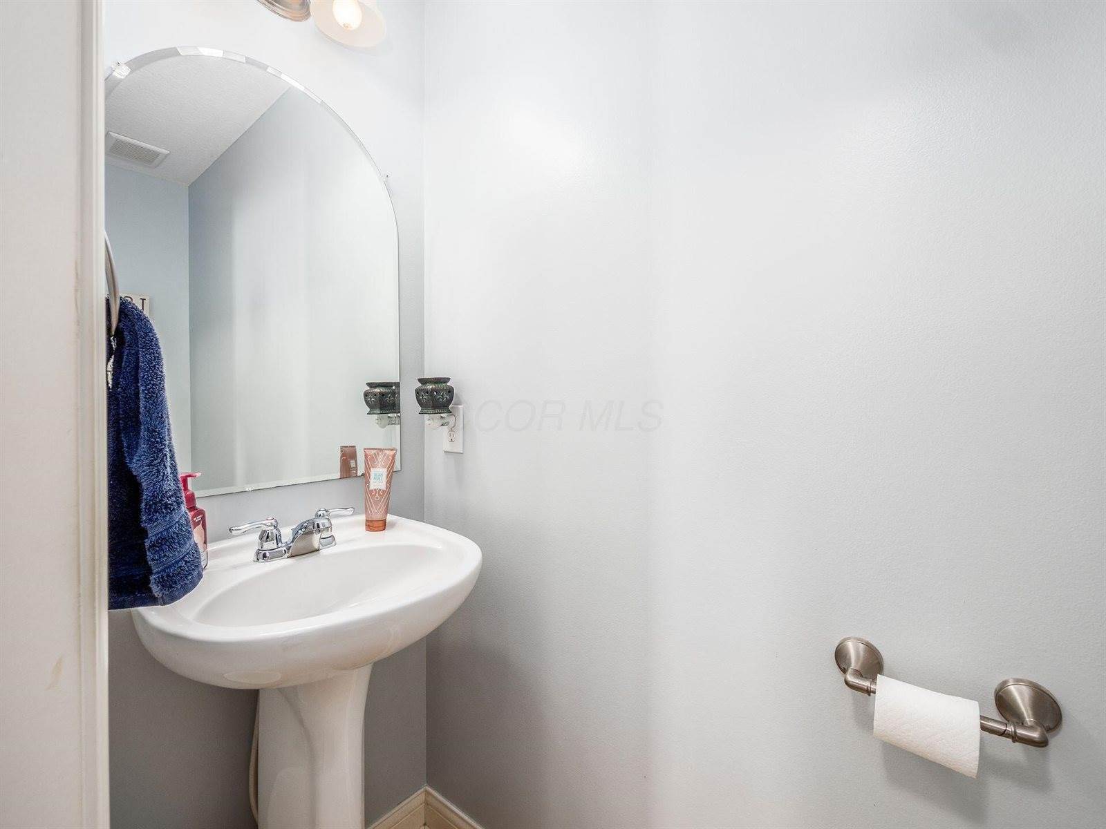 4475 Pebble Beach Drive, Grove City, OH 43123