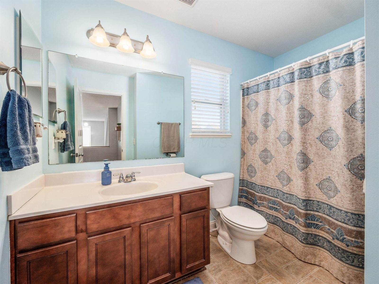 4475 Pebble Beach Drive, Grove City, OH 43123