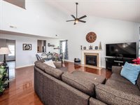 4475 Pebble Beach Drive, Grove City, OH 43123