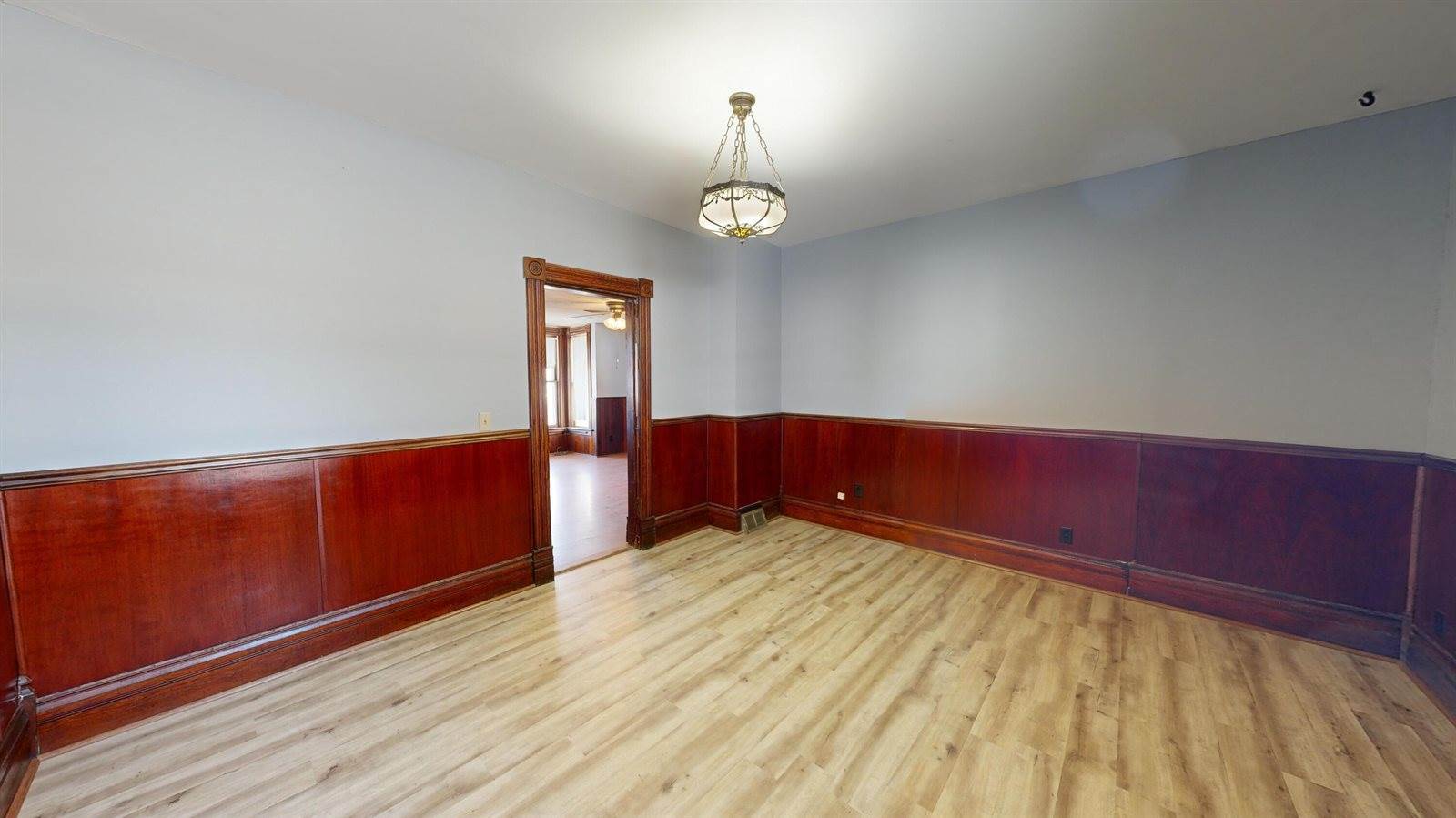 931 E Decker St, Viroqua, WI 54665