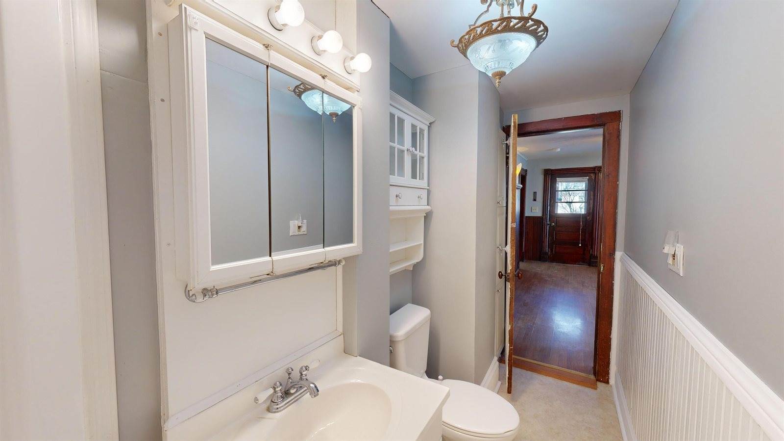 931 E Decker St, Viroqua, WI 54665