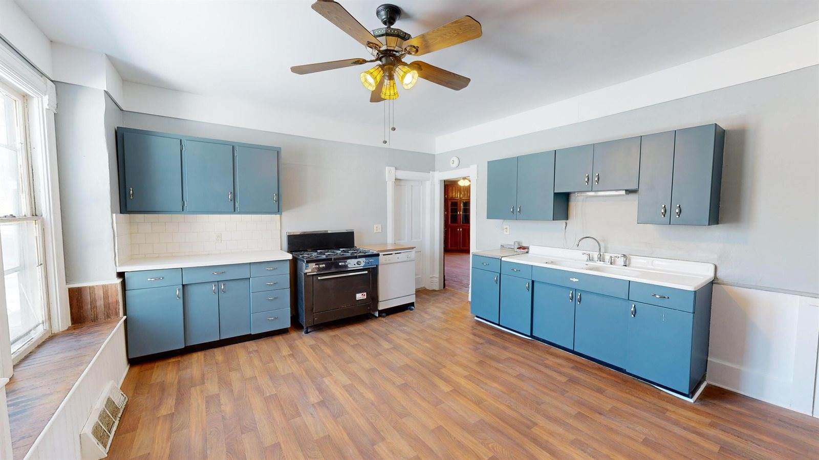 931 E Decker St, Viroqua, WI 54665