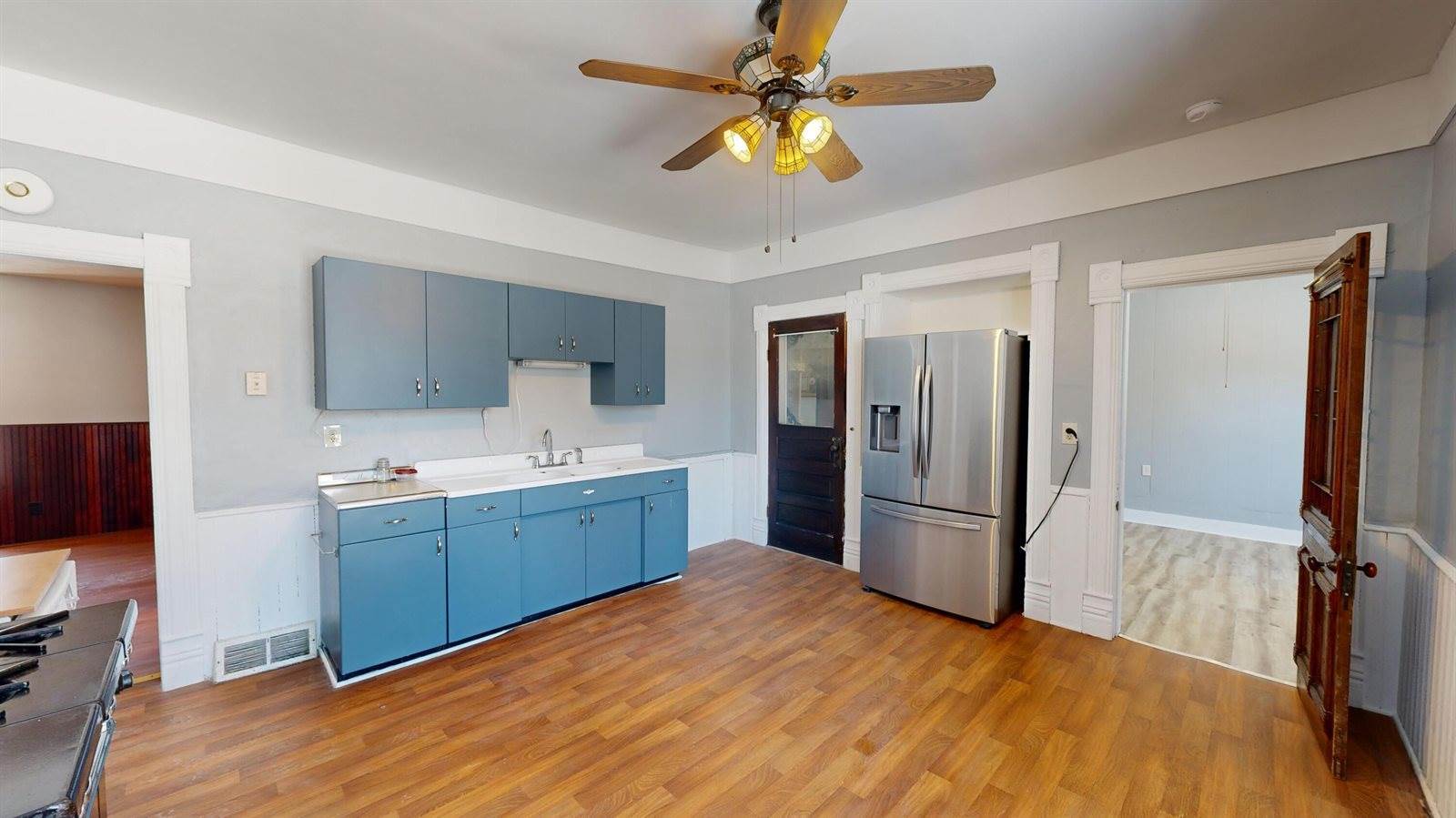 931 E Decker St, Viroqua, WI 54665