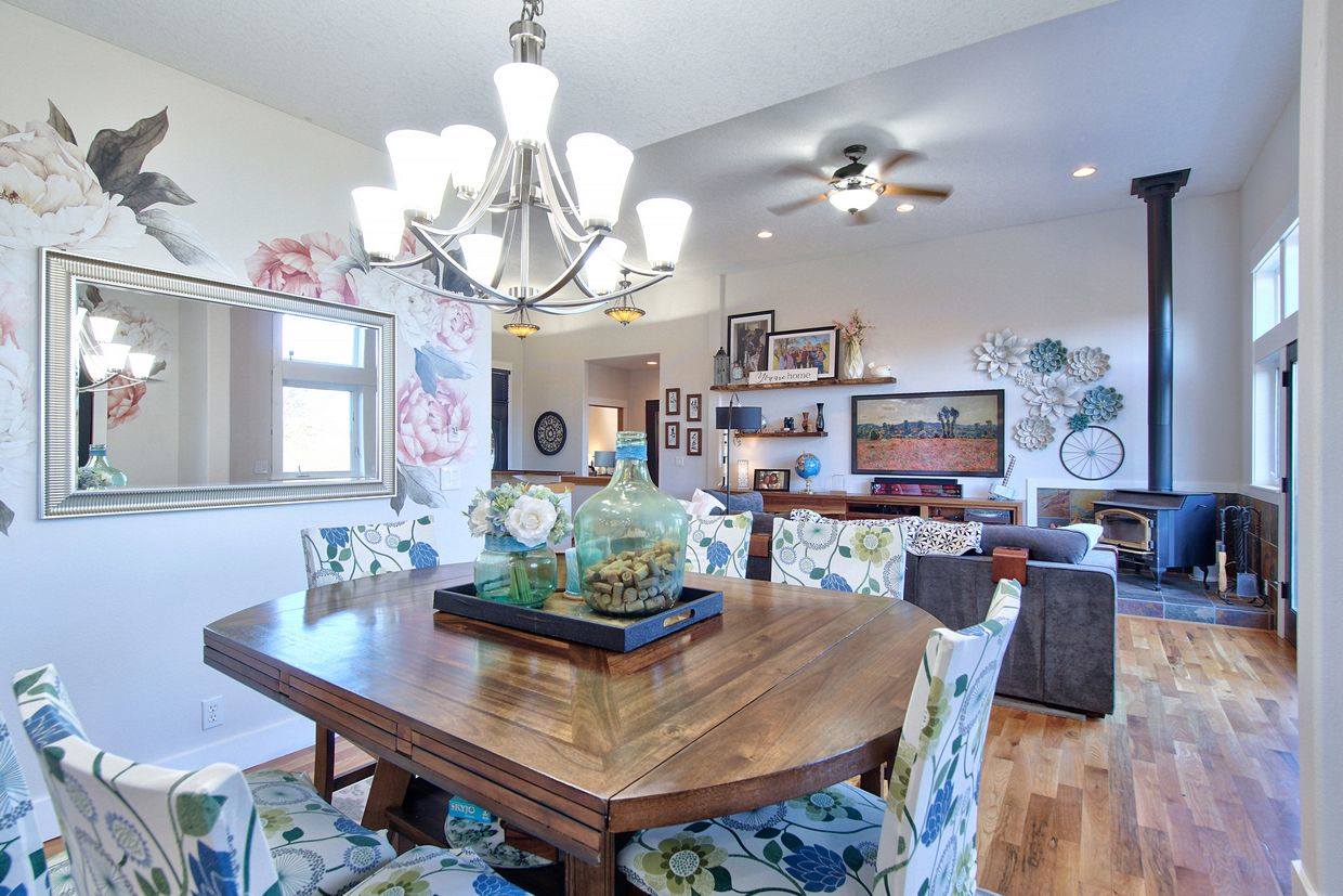 800 East Buttercup St, Yamhill, OR 97148