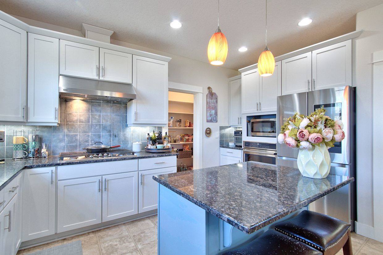 800 East Buttercup St, Yamhill, OR 97148