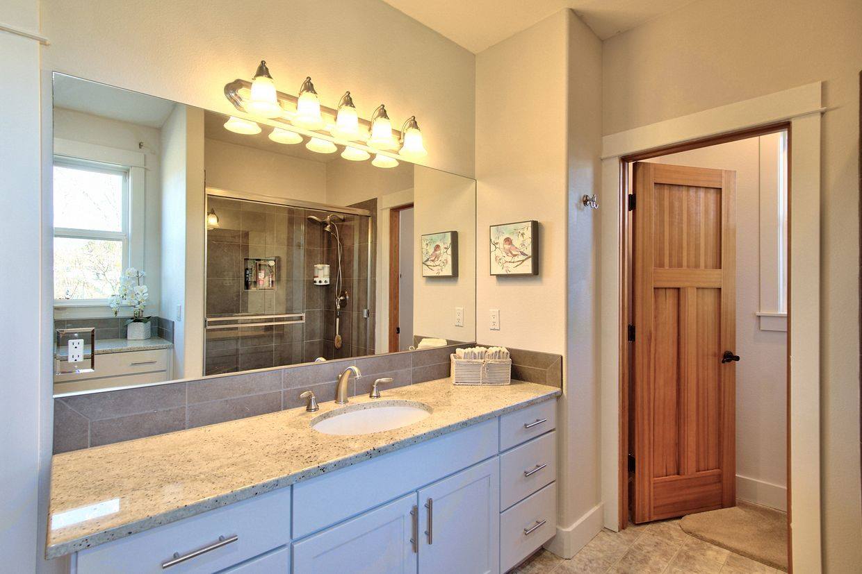 800 East Buttercup St, Yamhill, OR 97148