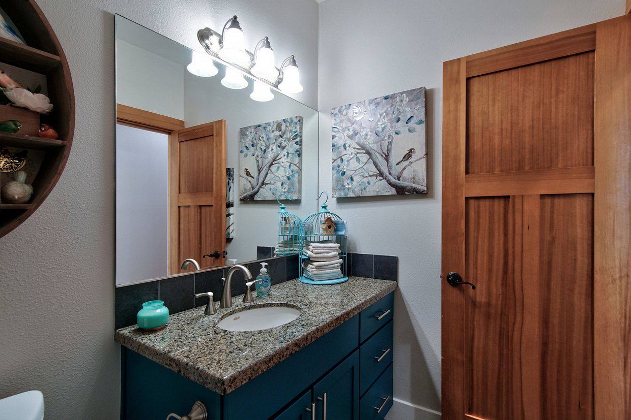 800 East Buttercup St, Yamhill, OR 97148