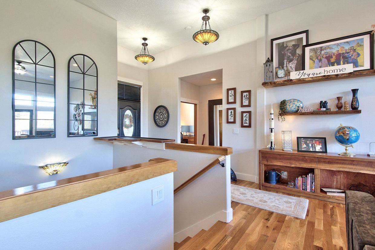 800 East Buttercup St, Yamhill, OR 97148