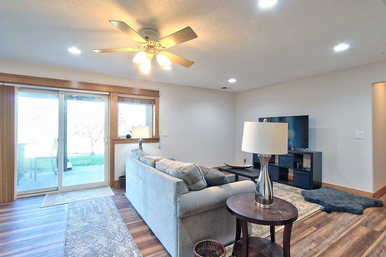 800 East Buttercup St, Yamhill, OR 97148