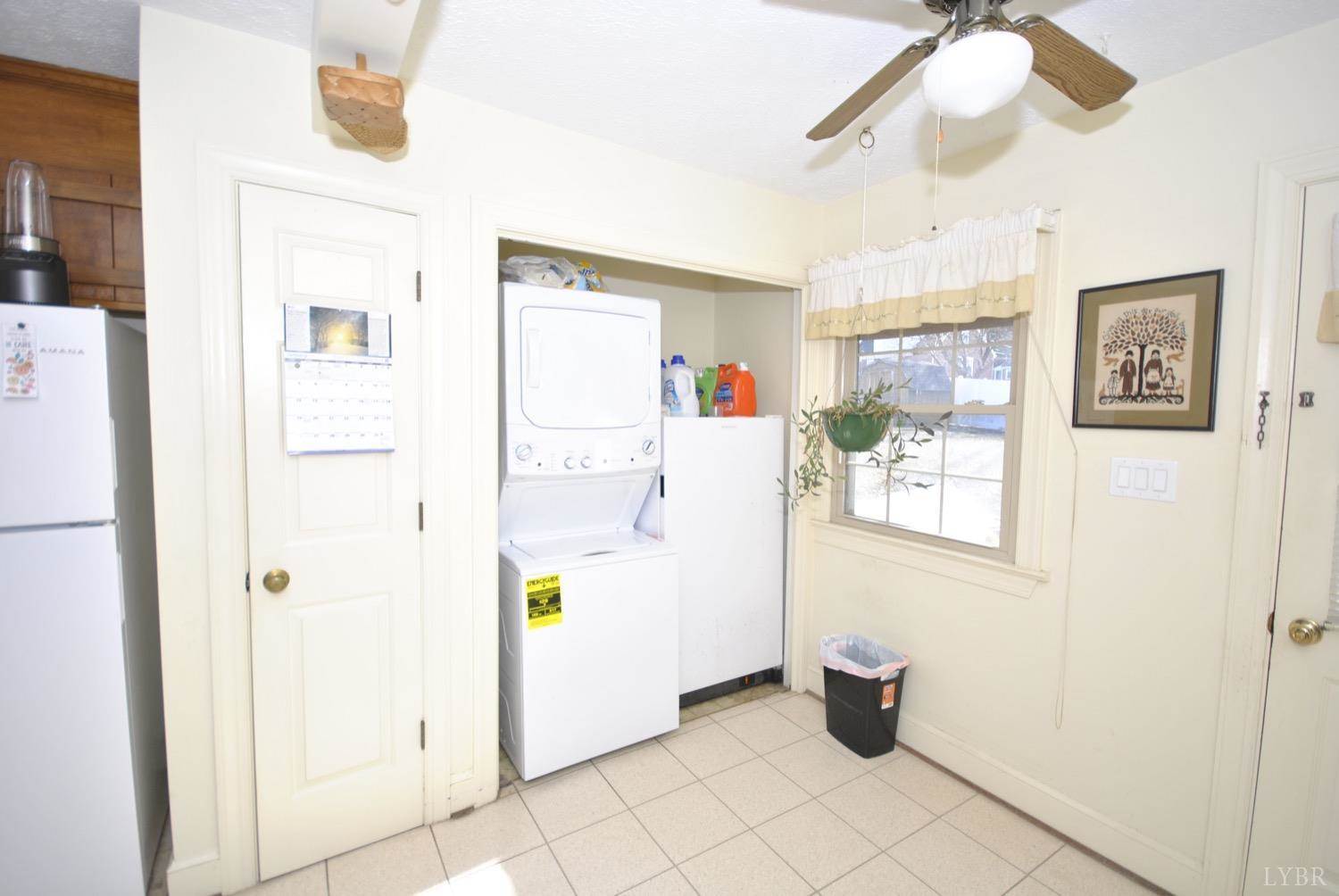 1121 Chestnut Hill Drive, Lynchburg, VA 24502