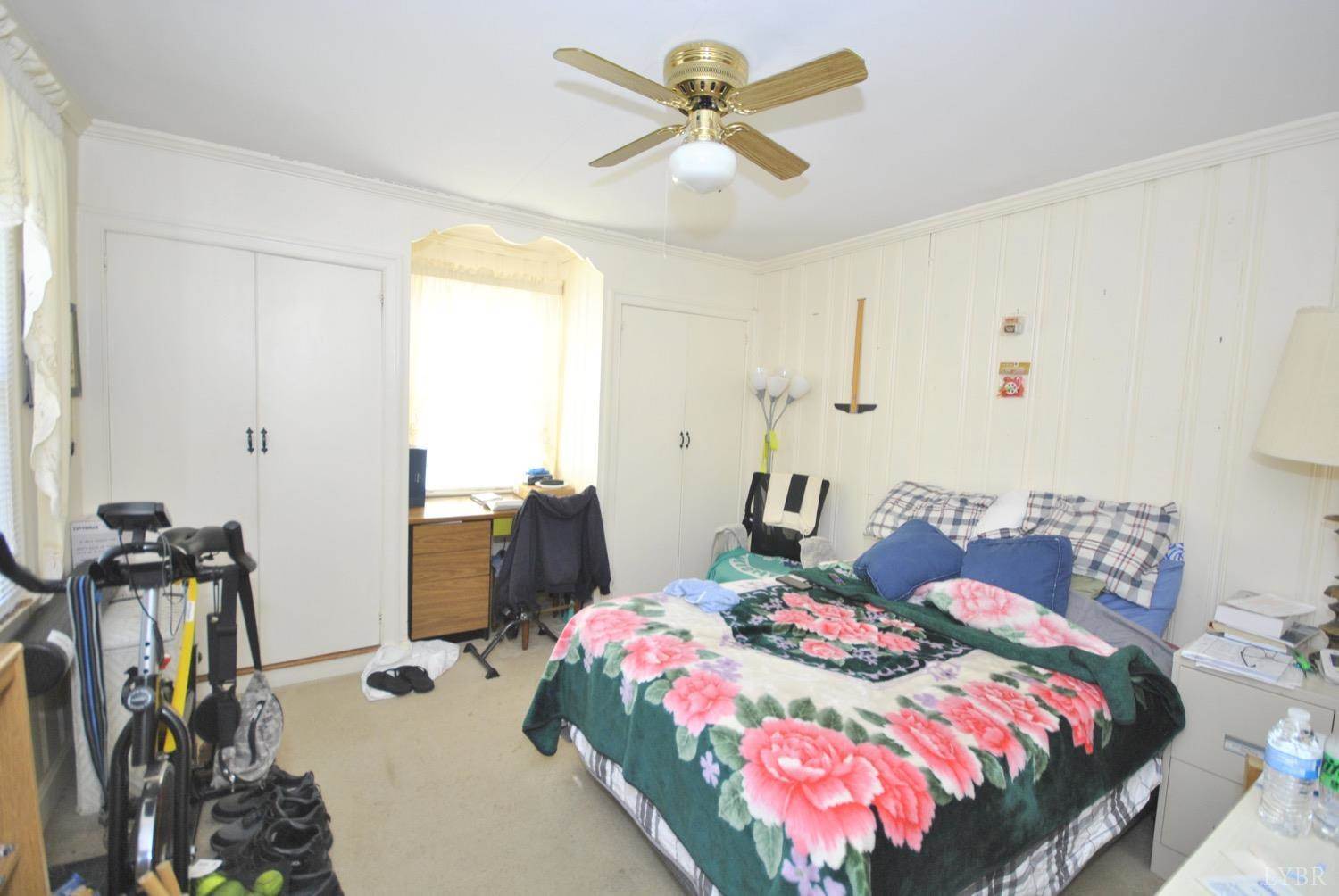 1121 Chestnut Hill Drive, Lynchburg, VA 24502