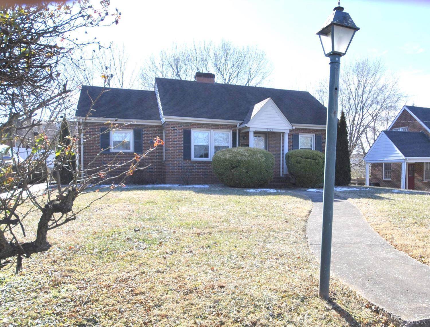 1121 Chestnut Hill Drive, Lynchburg, VA 24502