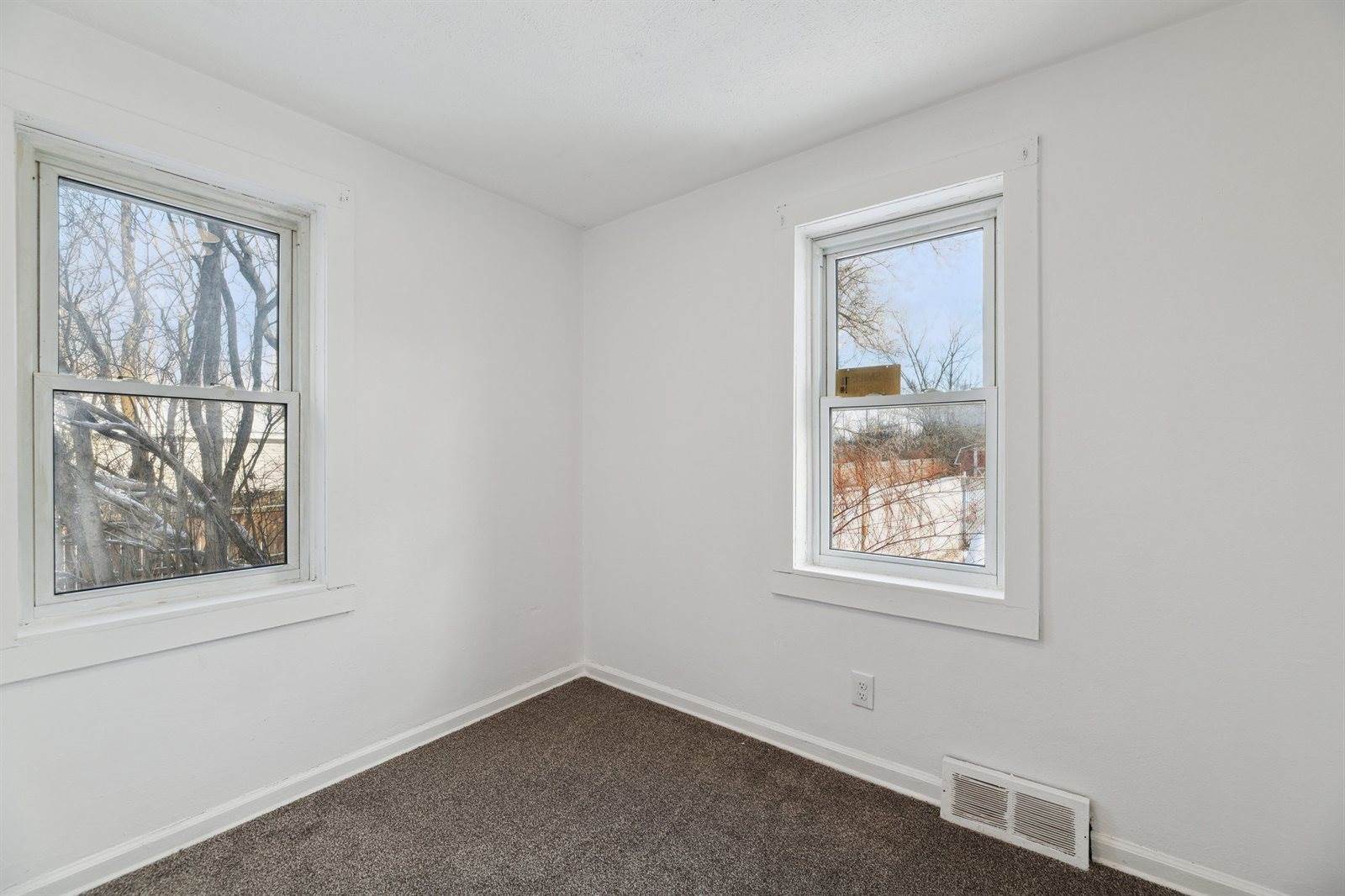 4173 South Belsay Road, Burton, MI 48519