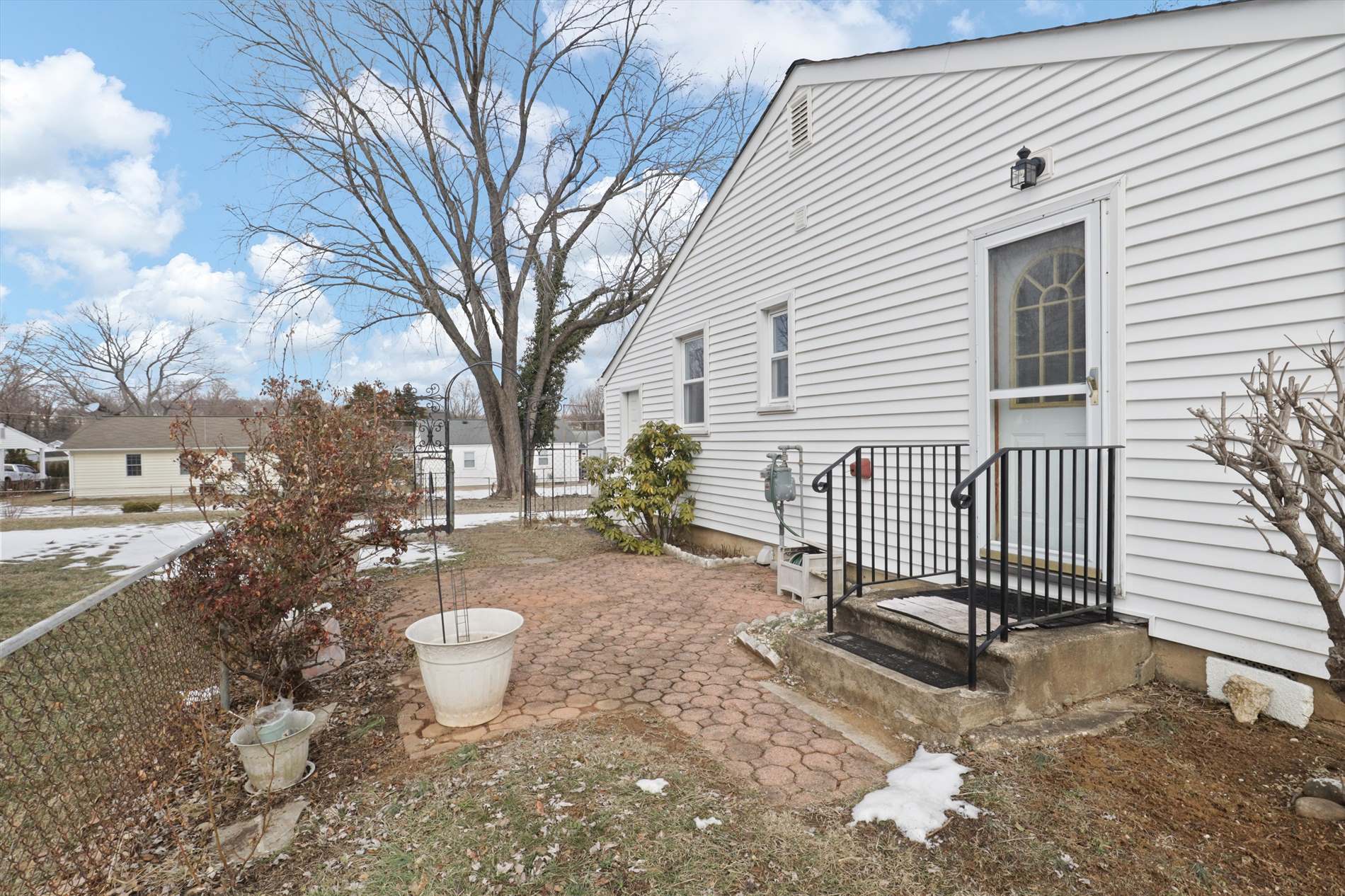 3400 Elmwood Drive, Alexandria, VA 22303