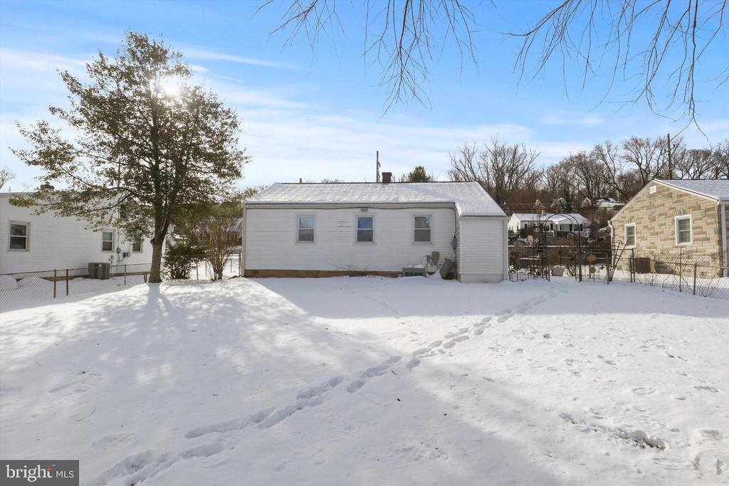 3400 Elmwood Drive, Alexandria, VA 22303