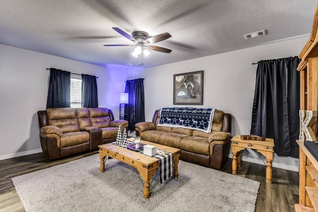 1406 Resistol Road, Garland, TX 75042