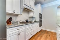 227 Madison Place Drive, Ocean Springs, MS 39564