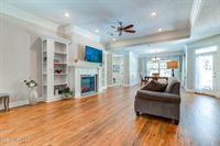 227 Madison Place Drive, Ocean Springs, MS 39564